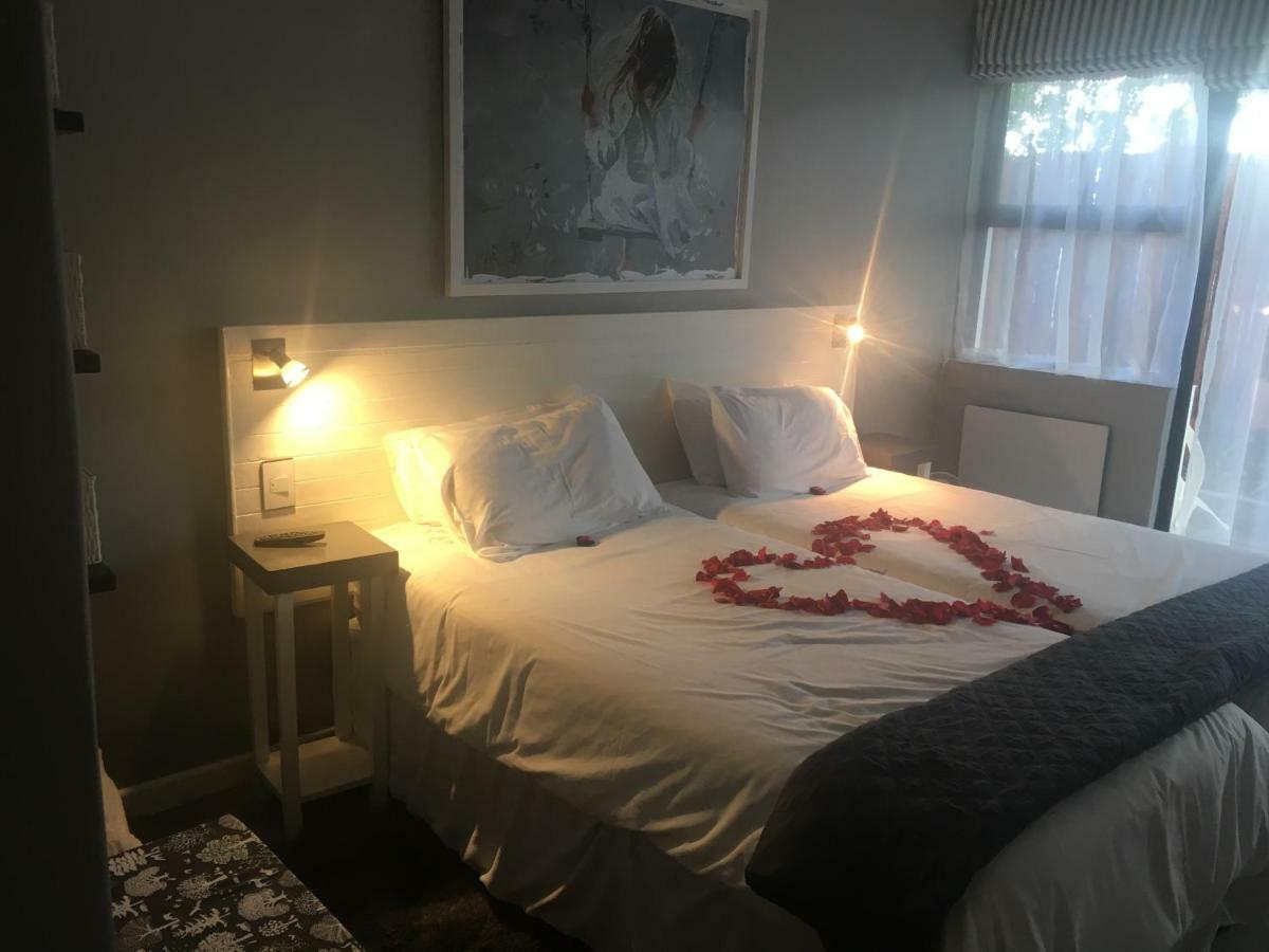 Hotel Rouana Guest Farm à Stellenbosch Extérieur photo
